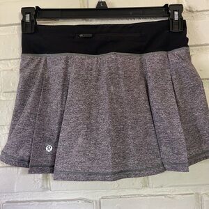 Lululemon Pace Rival Skirt Size 4 Reg Gray Heather Black Waistband